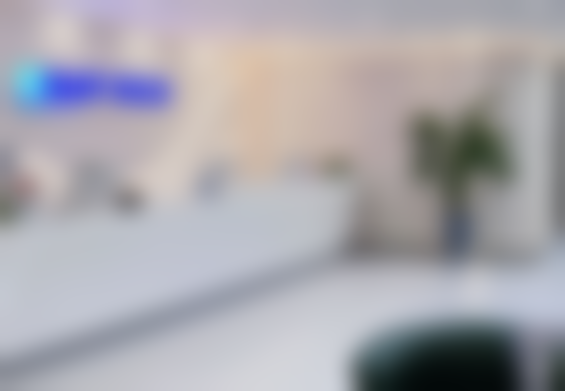 为什么找日照微笑口腔刘金盼做高龄种植更靠谱？技术实力揭秘