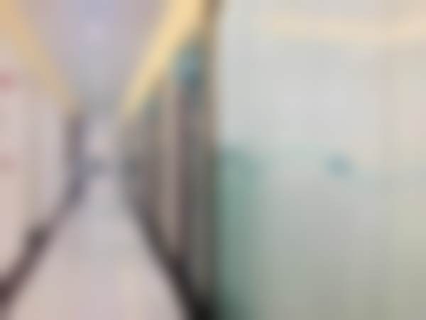 福州维乐口腔郭淑苹院长用时代天使隐形矫正，助患者改善牙缝大、嘴凸问题，实现牙齿整齐 