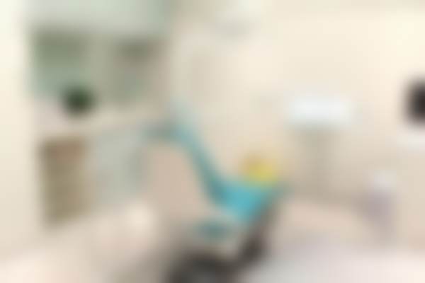 二、潘锡红医生执业资质与背景