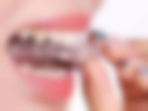 二、拔牙后矫正的术后基础护理对矫正时间有何影响？