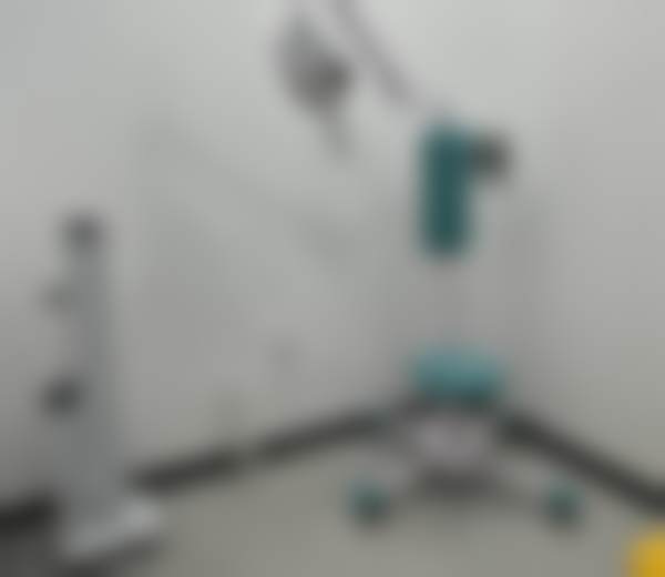 周边及同行口腔医院收费对比