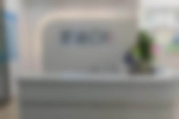 成都简阳圣洁口腔门诊部门诊营业时间。