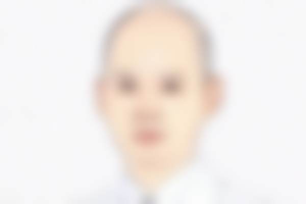 南京华厦眼科医院成人医学配镜套餐仅**746元**，龚铠医生主理专业验光配镜